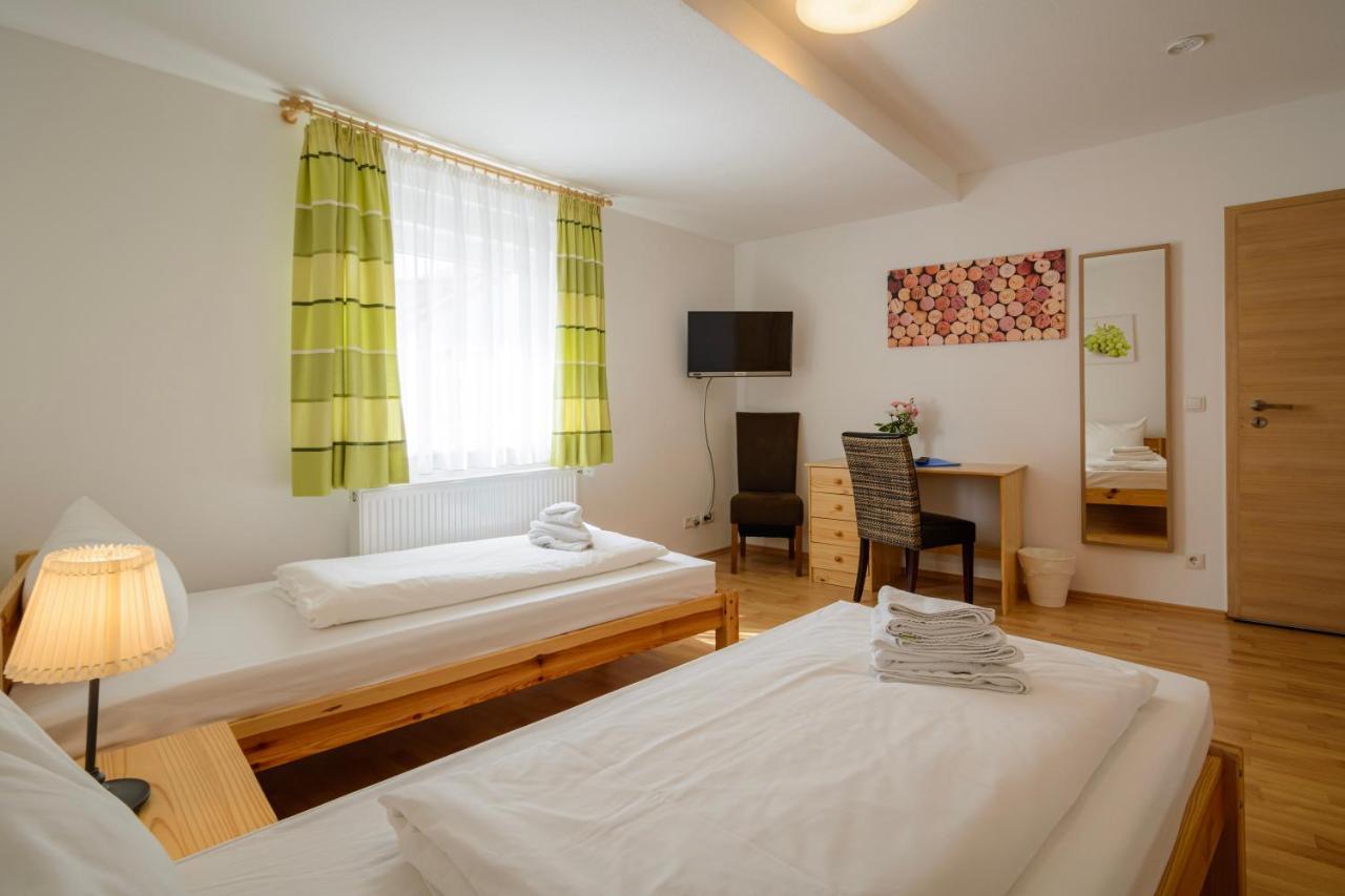 Hotel Zum Engel In Speyer - Roemerberg Berghausen  Dış mekan fotoğraf