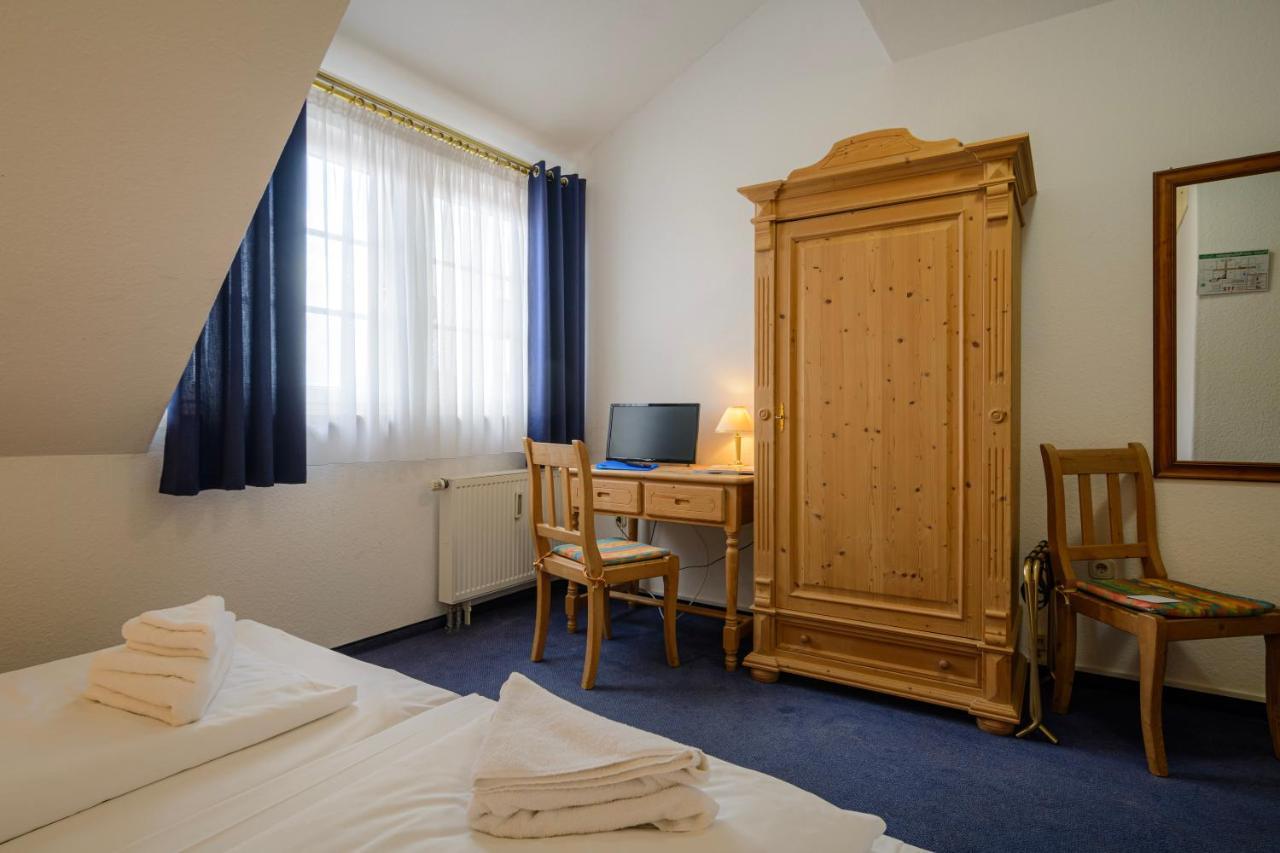 Hotel Zum Engel In Speyer - Roemerberg Berghausen  Dış mekan fotoğraf