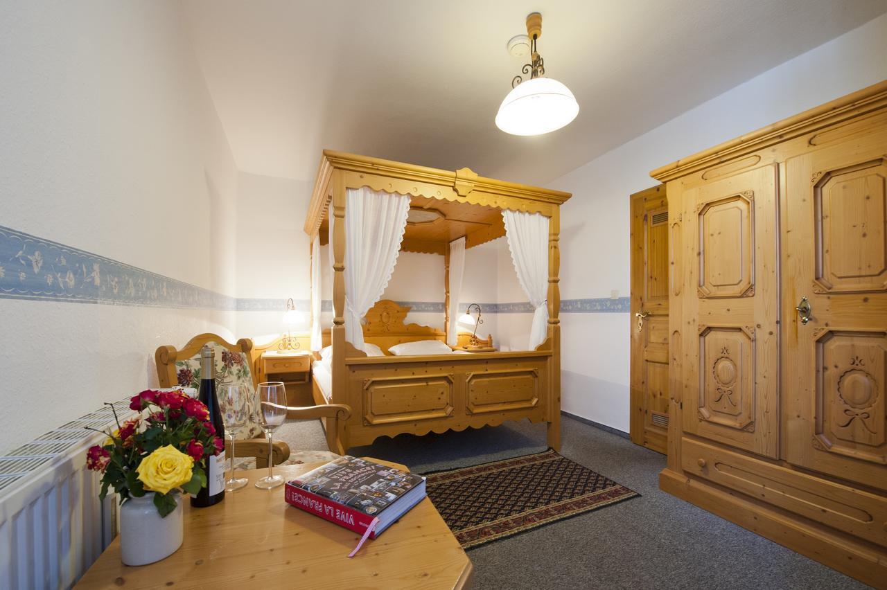 Hotel Zum Engel In Speyer - Roemerberg Berghausen  Dış mekan fotoğraf