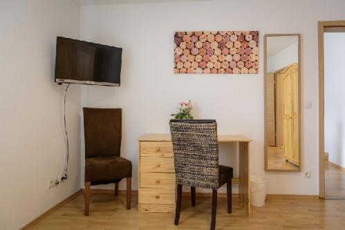 Hotel Zum Engel In Speyer - Roemerberg Berghausen  Dış mekan fotoğraf